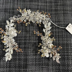 DisMoi　ディモア　ブライダル　ヘアアクセサリーの画像