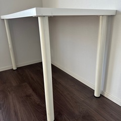 IKEAテーブルの画像