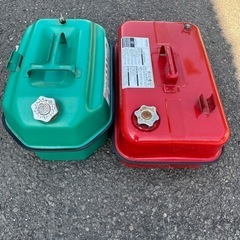 携行缶 20L 1個1500円 バラ売り可
