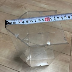 産卵ケースの画像