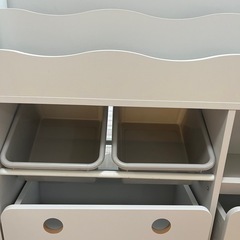 おもちゃラックの画像