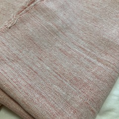 ハギレ　赤色　布生地　ハンドメイドの画像