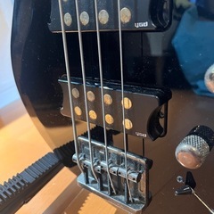 エレキベース　YAMAHA trbx304の画像