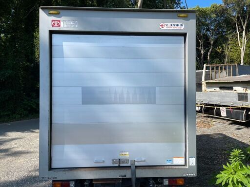 福岡発 10tアルミコンテナ 背高 横扉無し 鍵無し 腐食有り 雨漏り無し