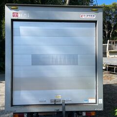 福岡発　1.5tアルミコンテナ　シャッター扉　鍵有り　バイク倉庫　その他多数コンテナ有、値下げ交渉有、株式会社南商会の画像
