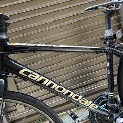 キャノンデール　黒　クロスバイク無料でお譲りしますの画像