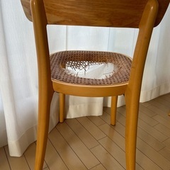 （ジャンク品）ダイニングチェアの画像