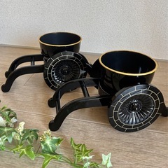 御所車型　花器2個セット　分解可能　和風インテリア、季節の行事などにの画像