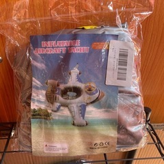 新品未使用★浮き輪★足入れ浮き輪★飛行機の画像