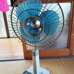 昭和のレトロ扇風機