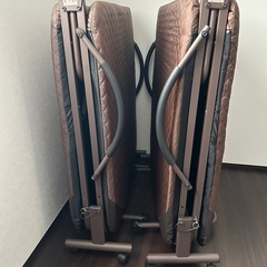 折りたたみベッド　2台の画像