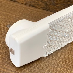美原店 エルパ LEDセンサー付きライト PM-L112 白色　屋内用の画像