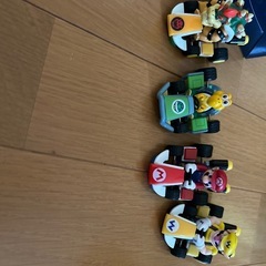 マリオカートの車フィギュアの画像