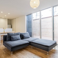 L型ソファーの画像