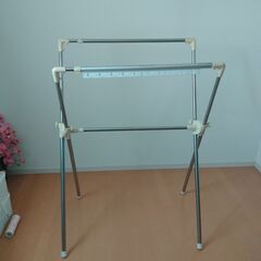 中古　室内洗濯干し 伸縮式 布団干し 室内干し 洗濯干し 物干しの画像