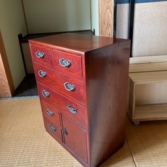 タンスの画像
