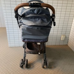 Aprica ベビーカー の画像