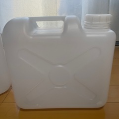  コンパクト12ℓポリタンクの画像