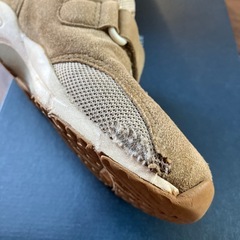 asics スニーカー　18cmの画像