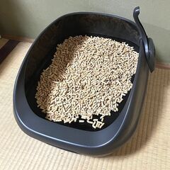 【お取引き進行中】猫用トイレ＆トイレ用木製ペレット35kgの画像