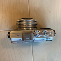 OLYMPUS PEN E-PL7 オリンパス　ミラーレス　カメラの画像