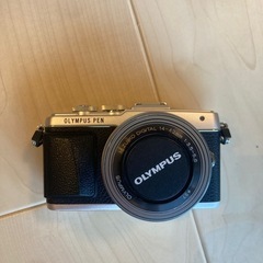 OLYMPUS PEN E-PL7 オリンパス　ミラーレス　カメラの画像
