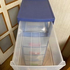 プラスティック5段ケースの画像