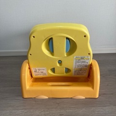 アップリカのバスチェアの画像