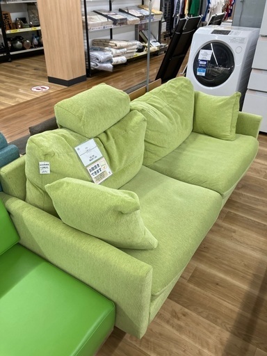 【軽トラ90分貸し出しサービス】テラソー　2人掛けソファー　ﾌｧﾌﾞﾘｯｸｸﾞﾘｰﾝ