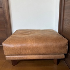ソファーオットマン　足乗せの画像