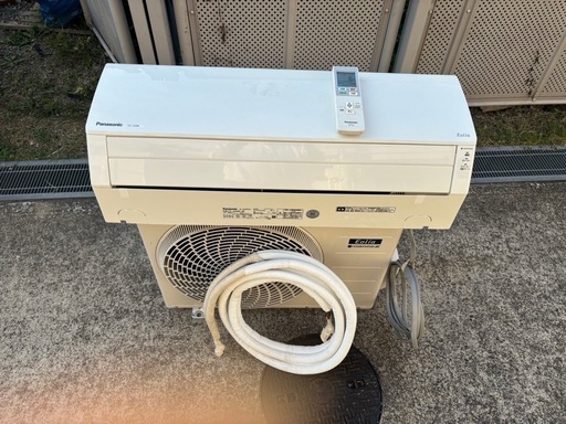 パナソニックエオリアルームエアコン2019年製室外機設置台付き