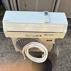 パナソニックエオリアルームエアコン2019年製室外機設置台付きの画像