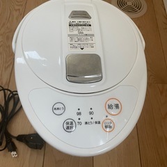 電気ポットの画像