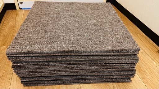 タイルカーペット（ポリプロピレン）