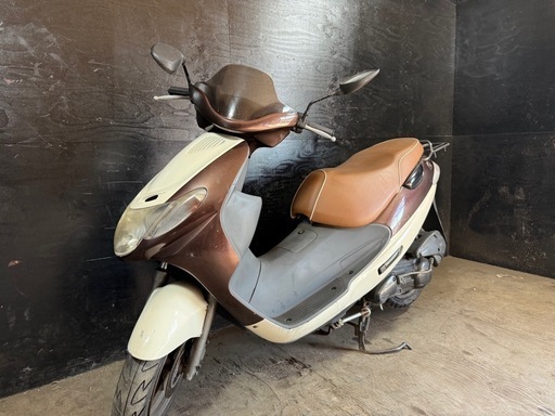 ★支払総額4.2万円★定休日なし！いつでも現車確認可能です！ スズキ アドレス110 ブラウン/白 CF11A 人気のアドレス110！ 2ストのためオイル注ぎ足すだけ！ サイスタ付き！ フロントディスクブレーキ！ おしゃれなツートンカラー！