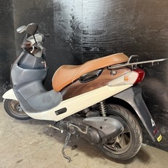 ★支払総額4.2万円★定休日なし！いつでも現車確認可能です！ スズキ アドレス110 ブラウン/白 CF11A 人気のアドレス110！ 2ストのためオイル注ぎ足すだけ！ サイスタ付き！ フロントディスクブレーキ！ おしゃれなツートンカラー！の画像
