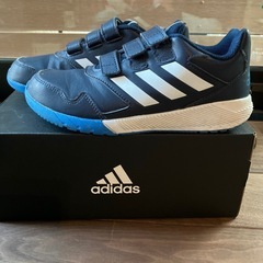 【美品】adidas スニーカー　22.5