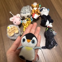 BEANIE BOOSと小さい人形のセットの画像