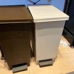 45Lペダル式ゴミ箱2台セット