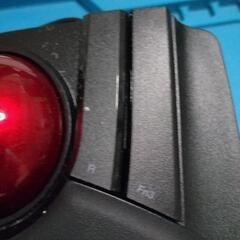 【商談中】【値下げ】【トラックボール】ELECOM HUGE M-HT1UR【動作確認済】の画像
