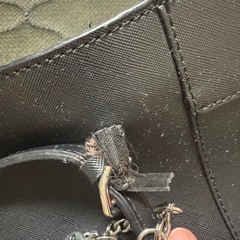 GUESS バッグの画像