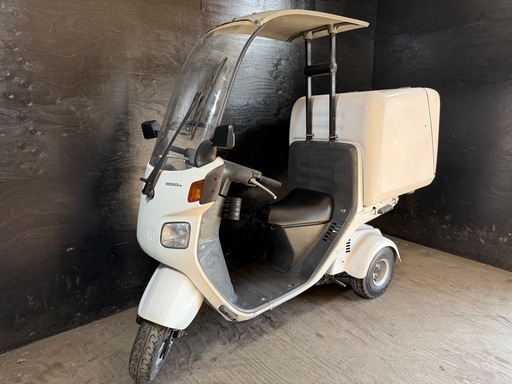 ★支払総額4.4万円★激安バイク続々入荷中！ 野田納車可能です！ ホンダ ジャイロ 2 白 TA02 人気のジャイロ！ 2ストのためオイル注ぎ足すだけ！ リアボックス付き！ちょっとした足に♪