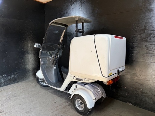 ★支払総額4.4万円★激安バイク続々入荷中！ 野田納車可能です！ ホンダ ジャイロ 2 白 TA02 人気のジャイロ！ 2ストのためオイル注ぎ足すだけ！ リアボックス付き！ちょっとした足に♪