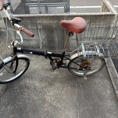 折り畳み自転車の画像