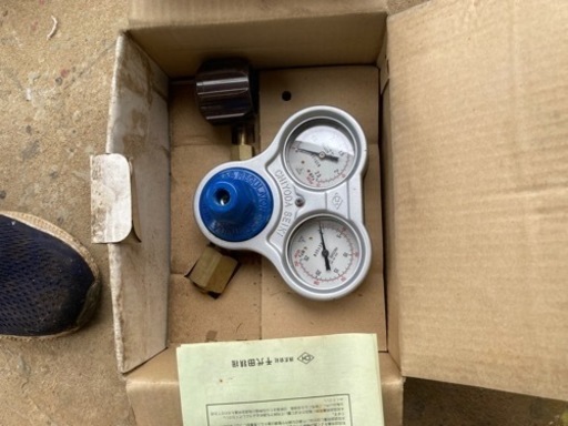 酸素圧力調整器　未使用品