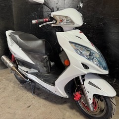 ★支払い総額6.8万円★関東圏内即日配送可能！キムコ レーシング125Fi 社外マフラー！4スト、インジェクション！サイスタ付き！の画像