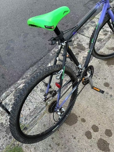 鉄マウンテン自転車