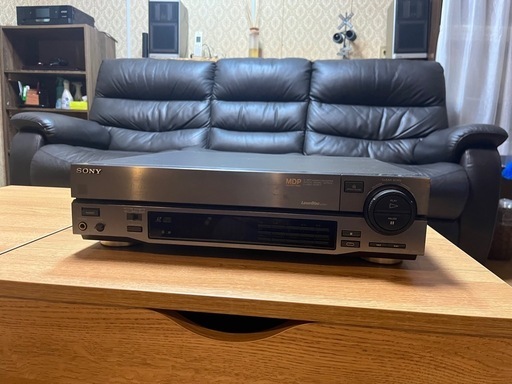 レーザーディスクプレーヤー