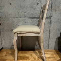 アンティーク椅子(ホワイト)の画像