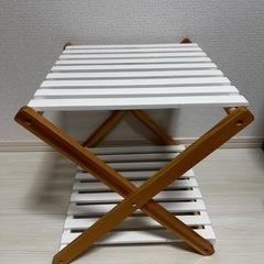 折り畳みサイドテーブルの画像